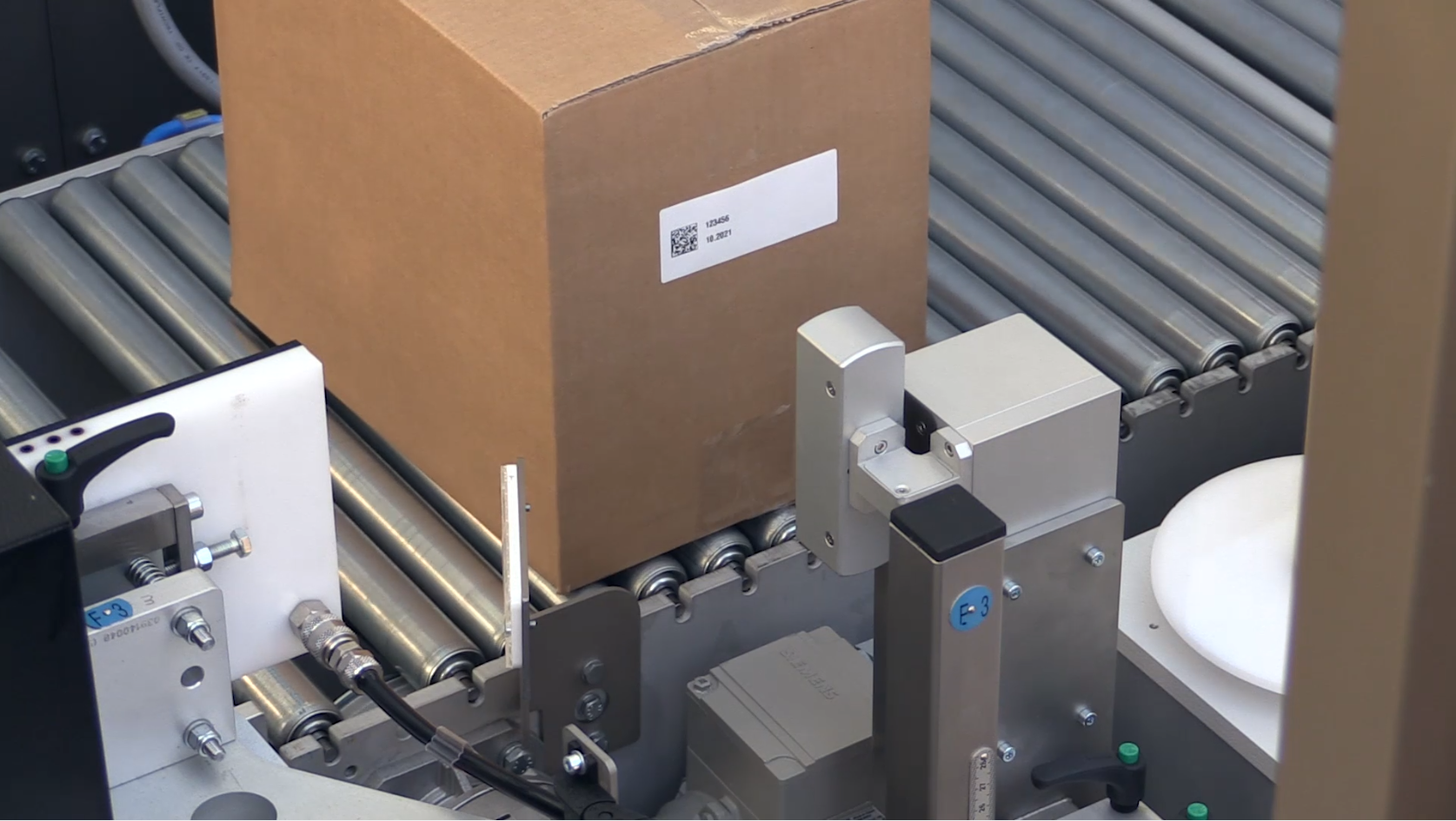 a pharma packaging line used helper codes and SEA Vision Tracker-5