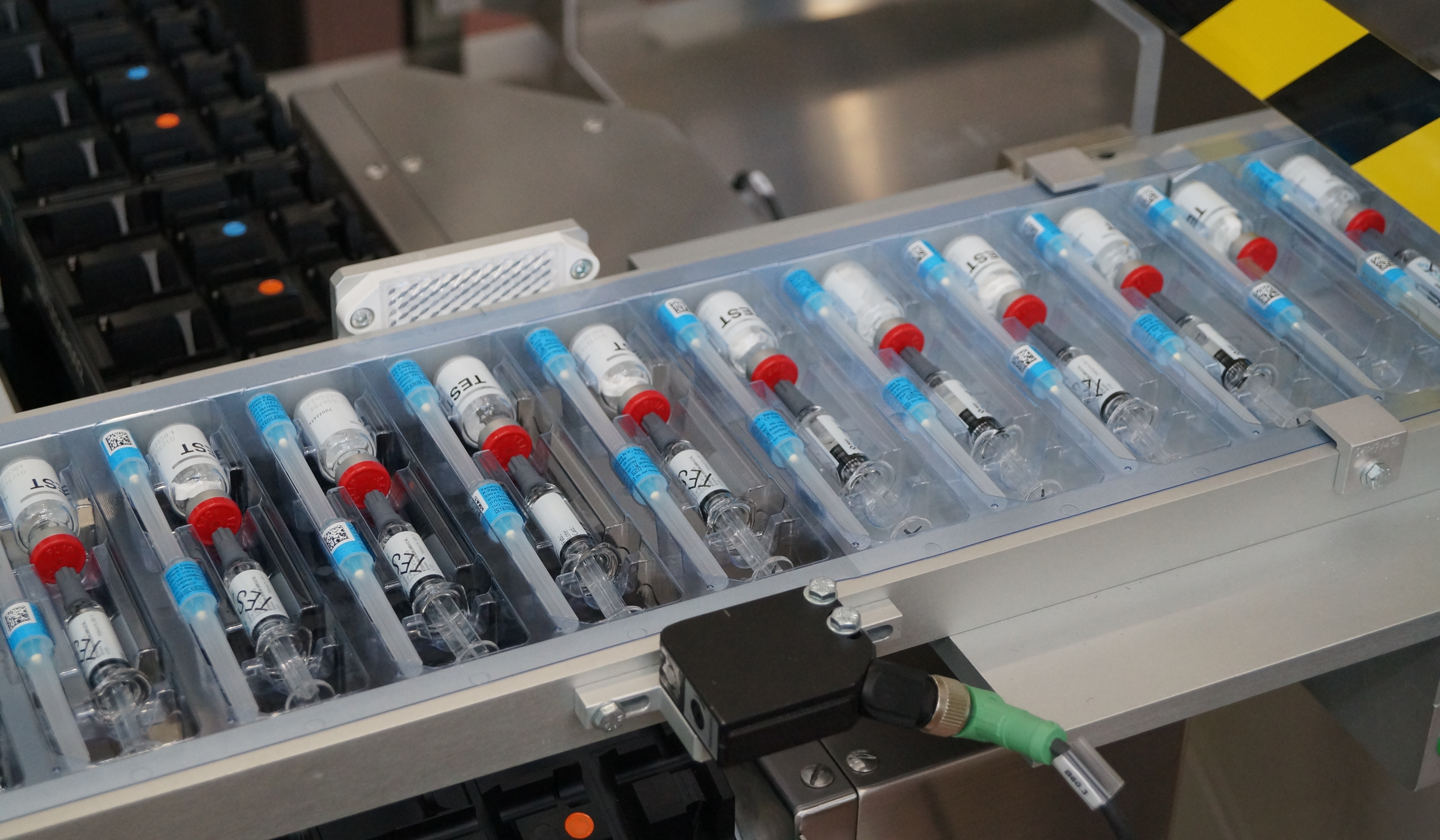 Syringe Packaging Process Case study: SV 26 | Vision Inspection for Syringe Packaging Line